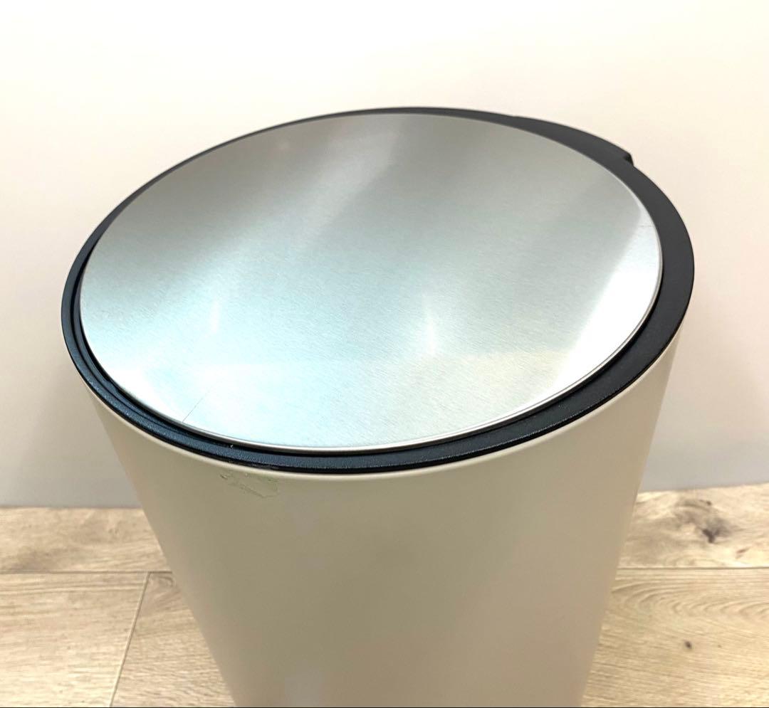 バス用ゴミ箱 20L ペダル式