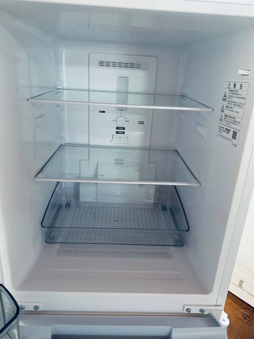 ①✅SHARPノンフロン冷凍冷蔵庫✅ ✅SJ-15E9-W✅送料設置無料