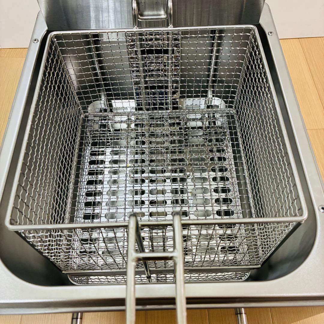 【極美品】TB卓上型電気フライヤー　TBEF-7 テンポスバスターズ　業務用