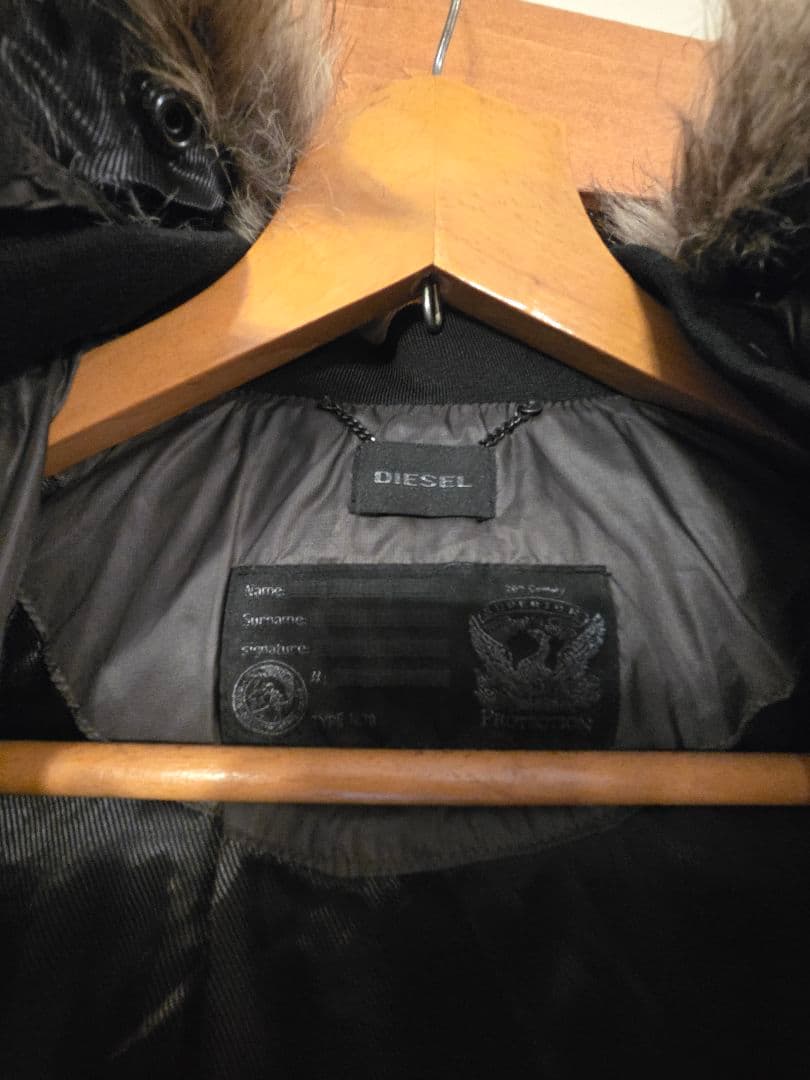 DIESEL ブラック ダウンジャケット ファー付き