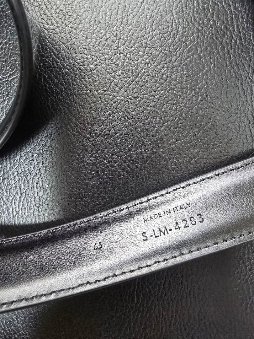 CELINE スモール 18MM トリオンフ ベルト ブラック トリヨンレザー