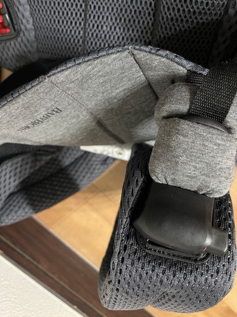 BABYBJÖRN 抱っこ紐 Harmony メッシュ