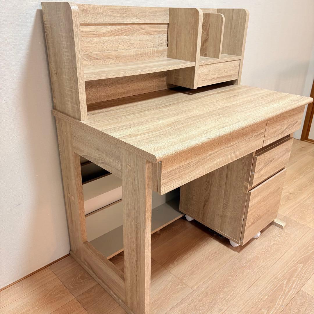 【2025年購入/美品】子ども用学習机 LOWYA ※机のみ！(ワゴン別)
