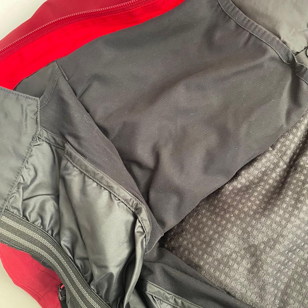 GOLDWIN GORE-TEX スキージャケット　赤