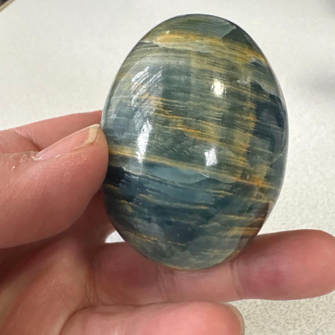 ブルーオニキスたまご型　エッグ　ミニハートおまけ付き