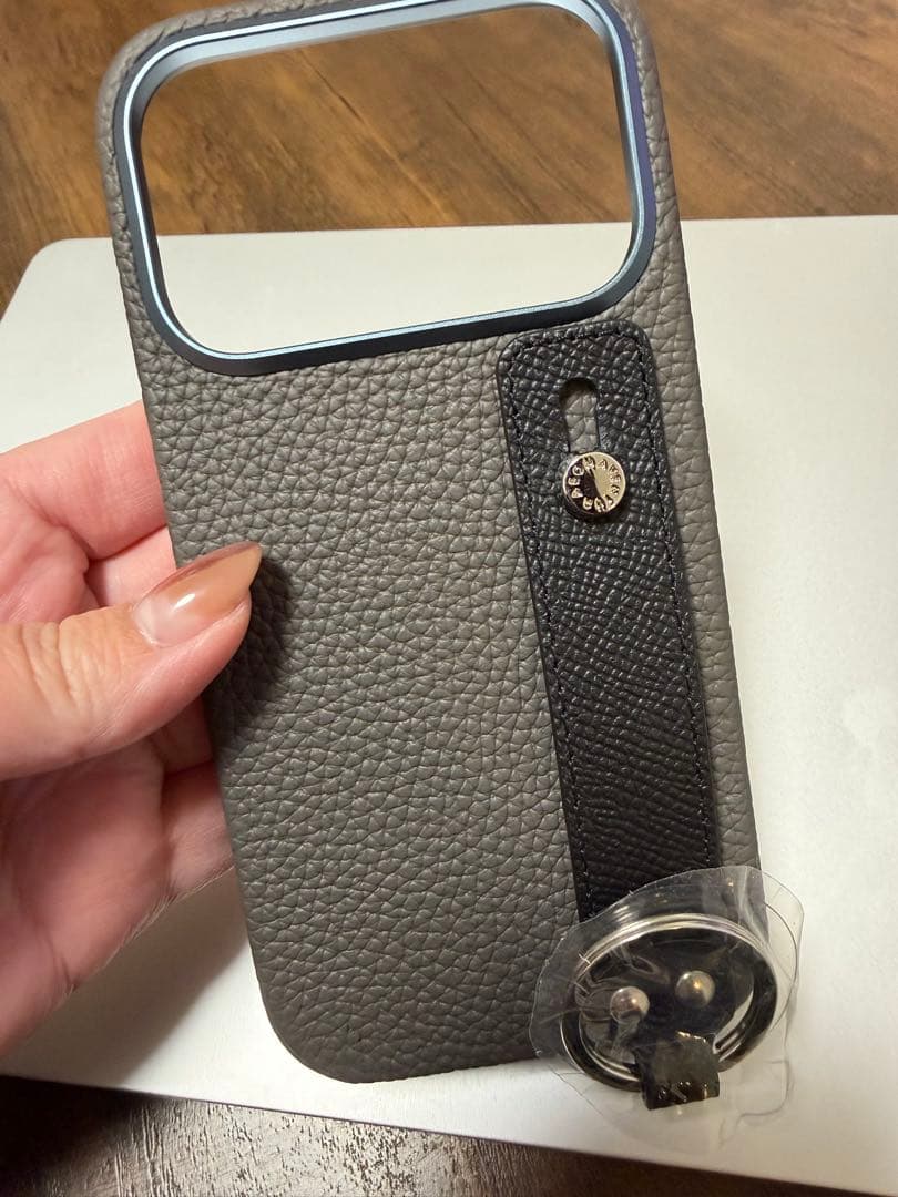 【再値下げ♡】iPhone17pro専用 バックカバーケース シュリンクレザー