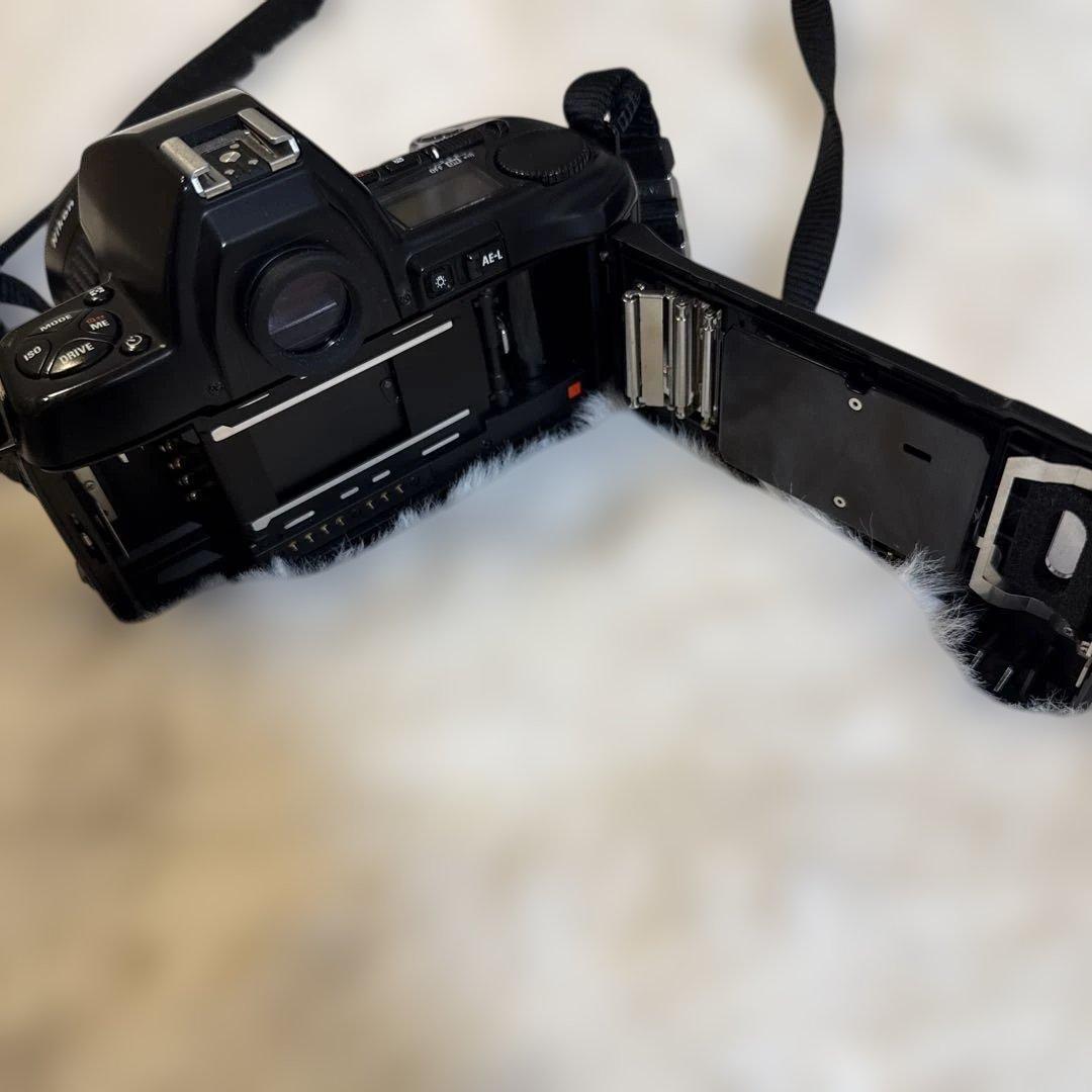 Nikon F-801 一眼レフカメラ AF NIKKOR 35-70mm