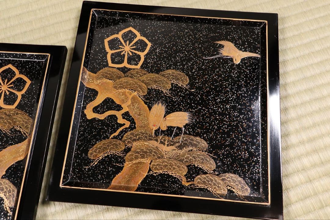 時代 牡丹唐草金蒔絵 黒塗 梨地 五段重 重台 桔梗紋 松鶴 共箱【MA120】