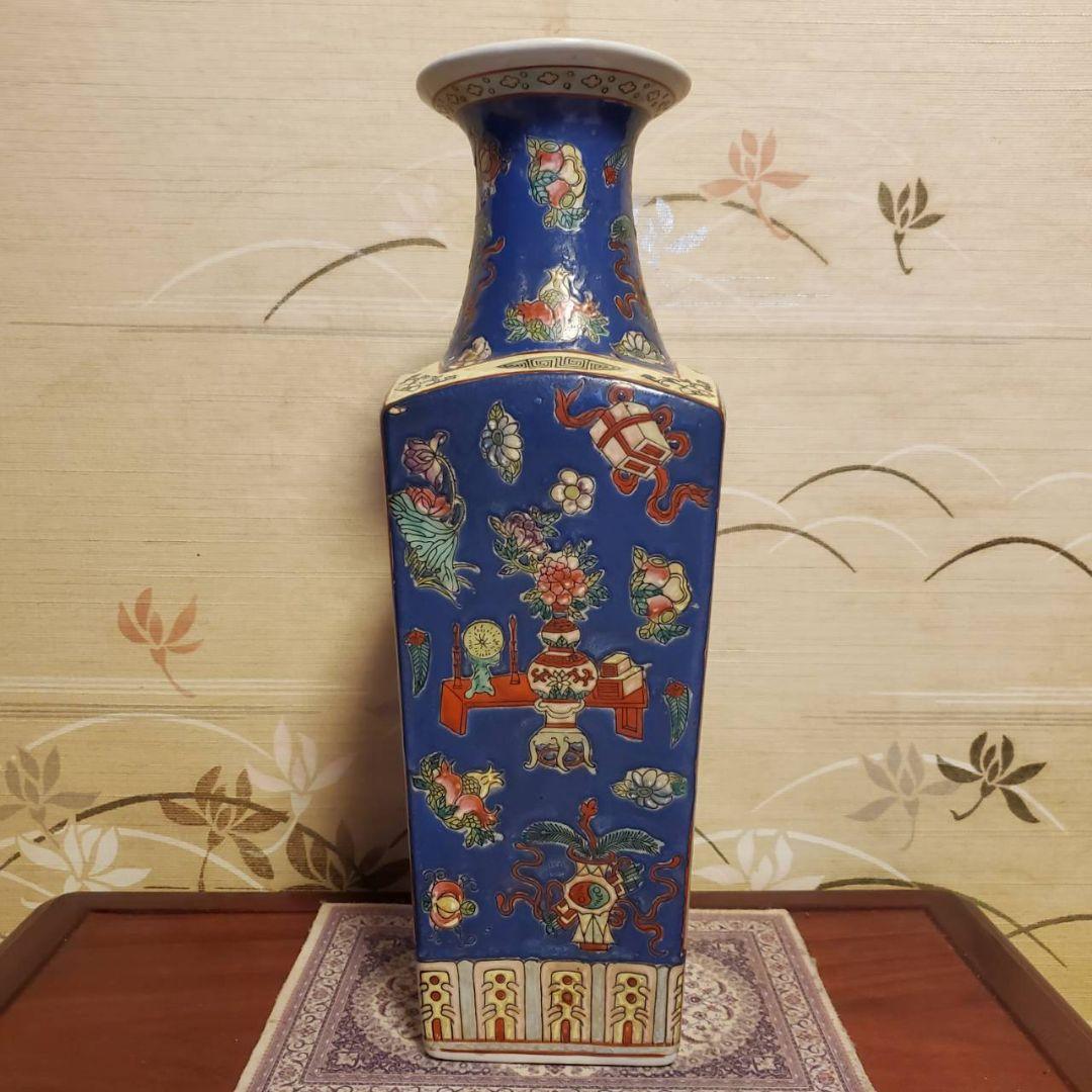 中国古玩　大清同治年製　色絵賢人武人図　角形花瓶　箱付き