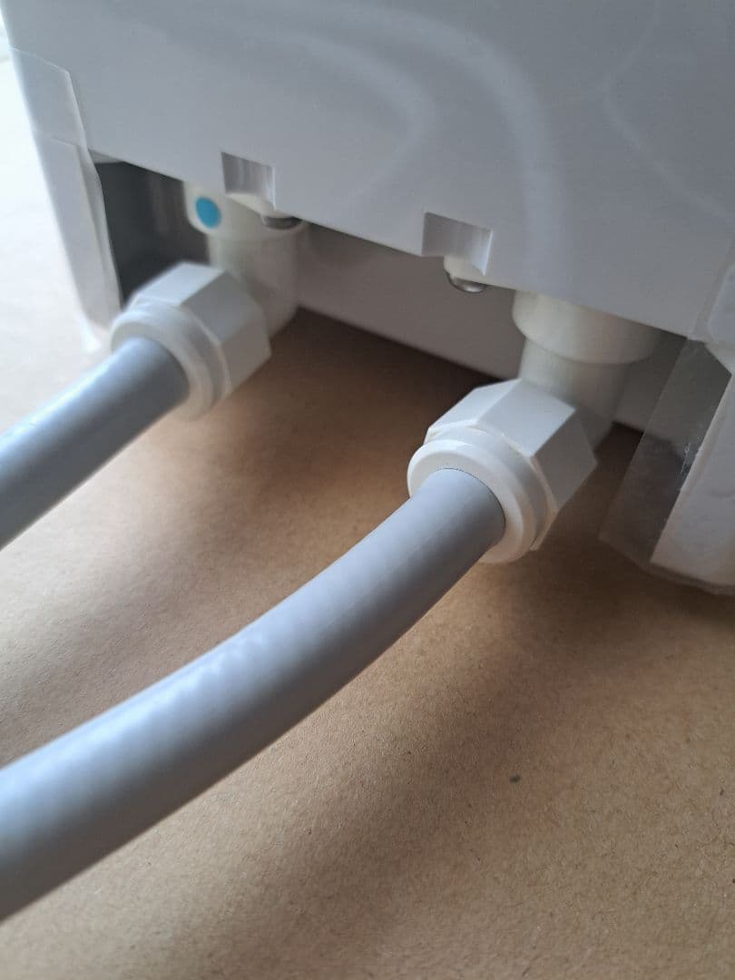 中性電解還元水　浄水器