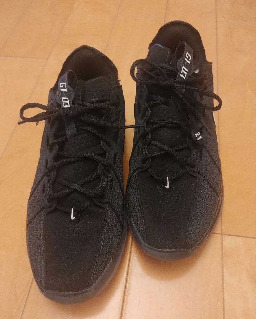 Nike G.T. カット3 28.5cm　3回のみ室内使用【週末限定値下げ】