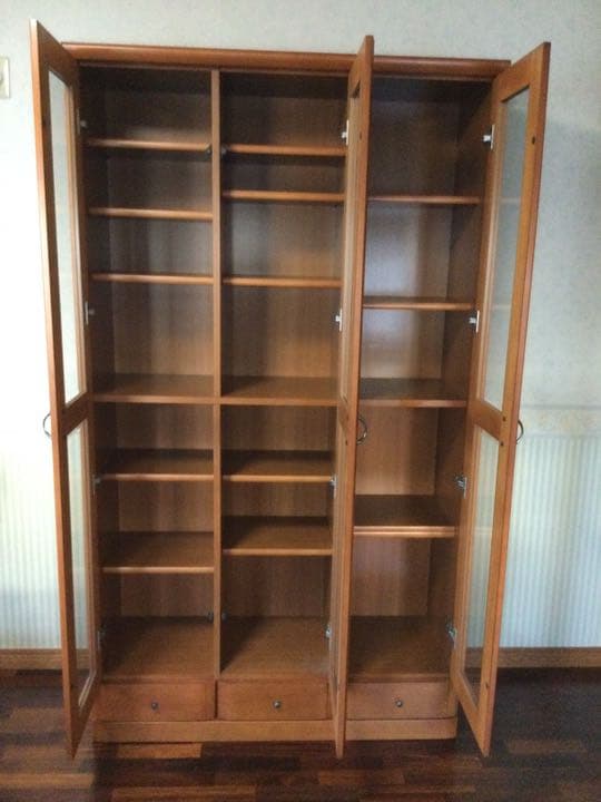 洒落た本棚、3ドア