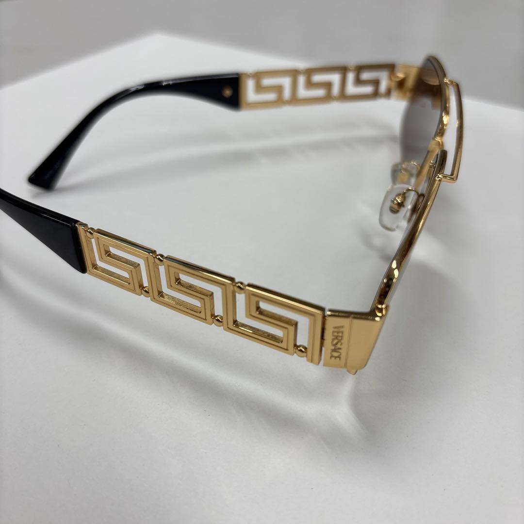 VERSACE ゴールド サングラス　ヴェルサーチ
