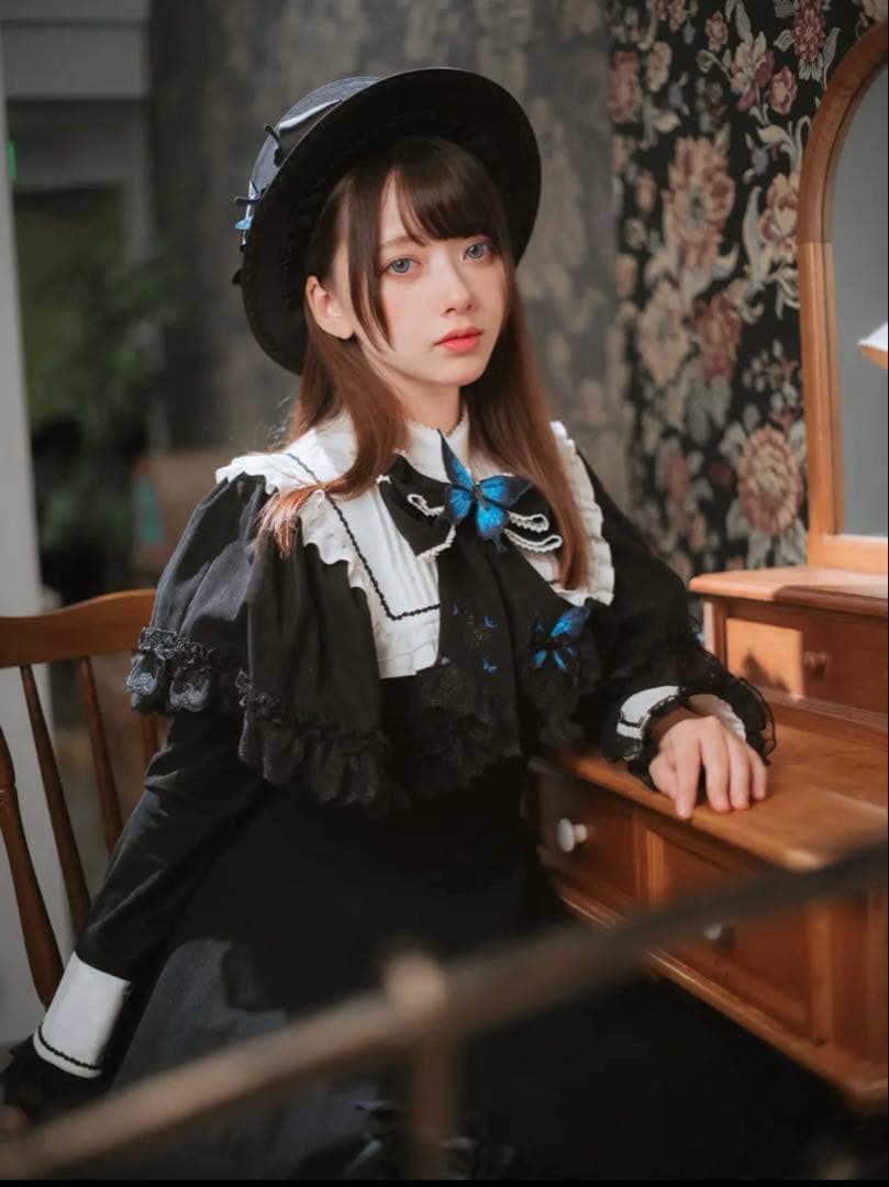 【最終値下げ】星箱works ユリシスファンタジー　ケープカラーワンピース