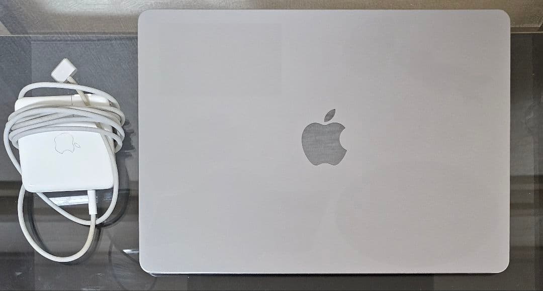 Apple MacBook Air 13.6 インチ 2022 1TB 16GB