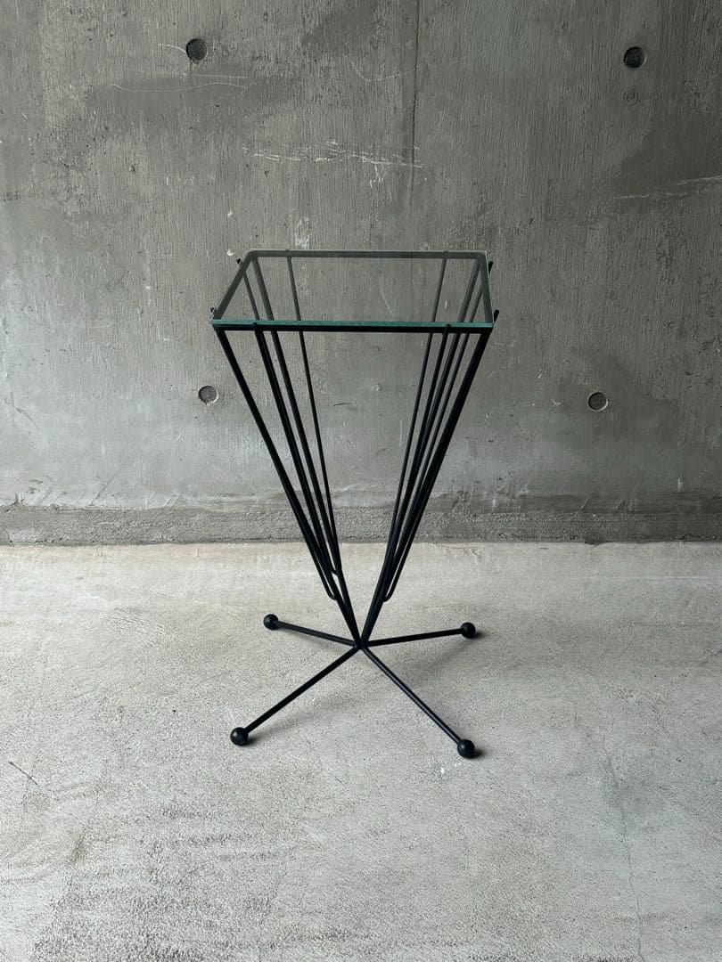 ポストモダン　ガラスサイドテーブル　ミッドセンチュリー　アーバンモダン