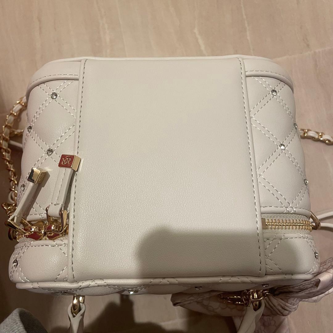 RANDA 2WAY リボンチャームキルティングバニティバッグ