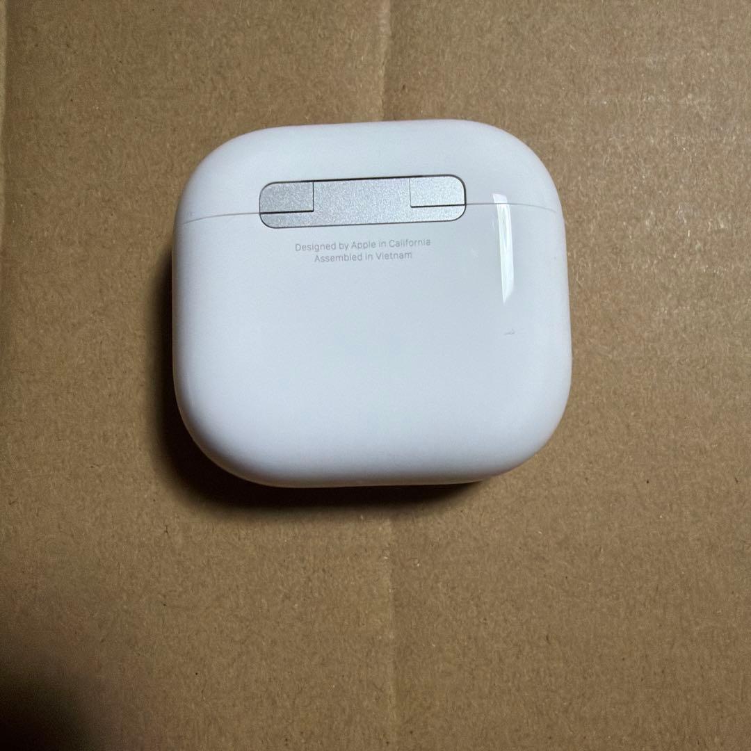 ご*♡様 airpods4 ノイズキャンセリング機能付き