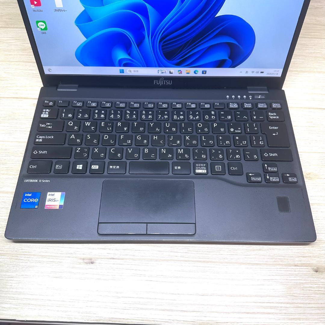 2021年製 13.3インチ 第11世代 SSD256GB 富士通 H04