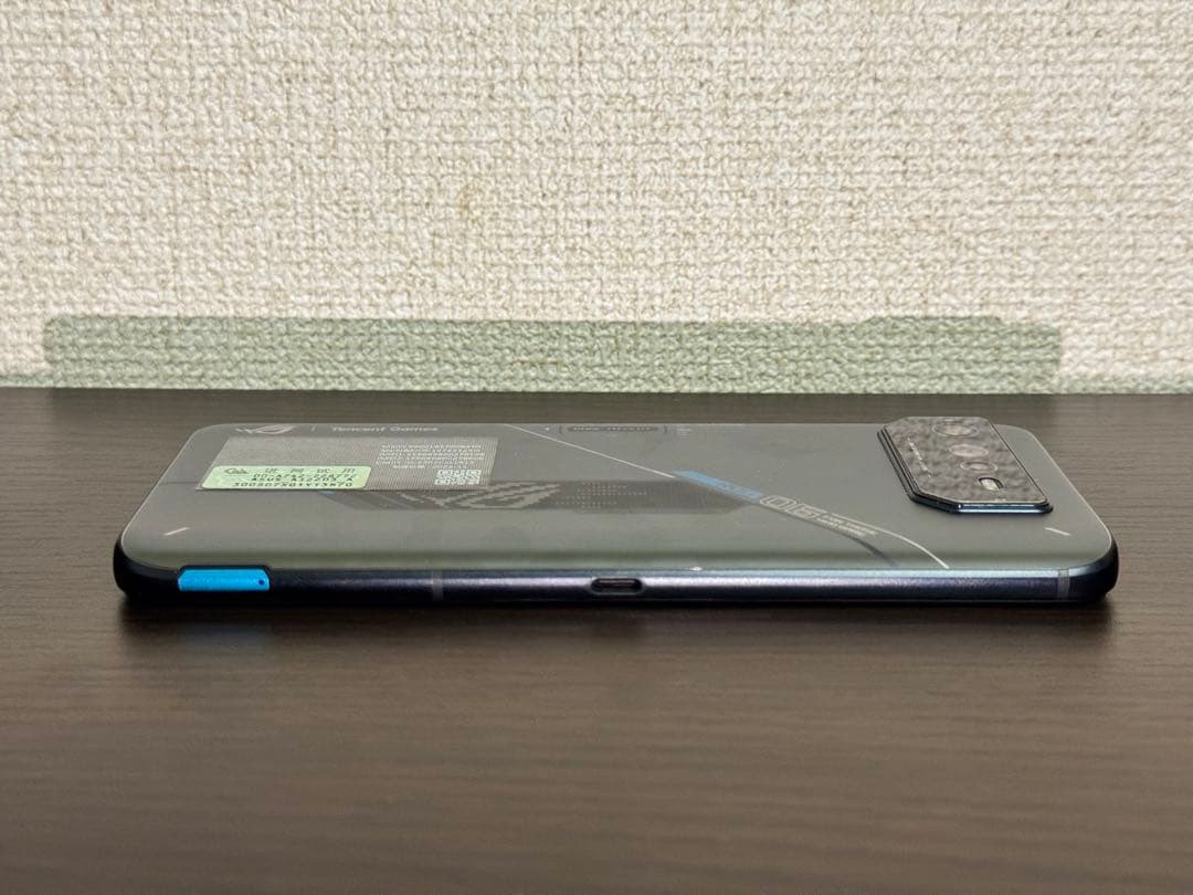 実品ASUS ROG Phone 6D 256GB 12GB RAM