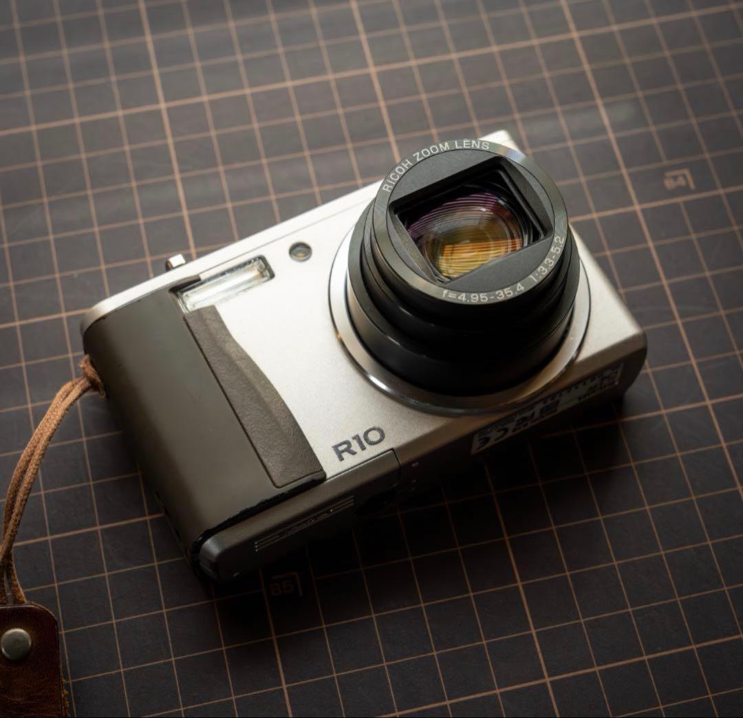 【最終値下げ‼️】RICOH R10（リコー）