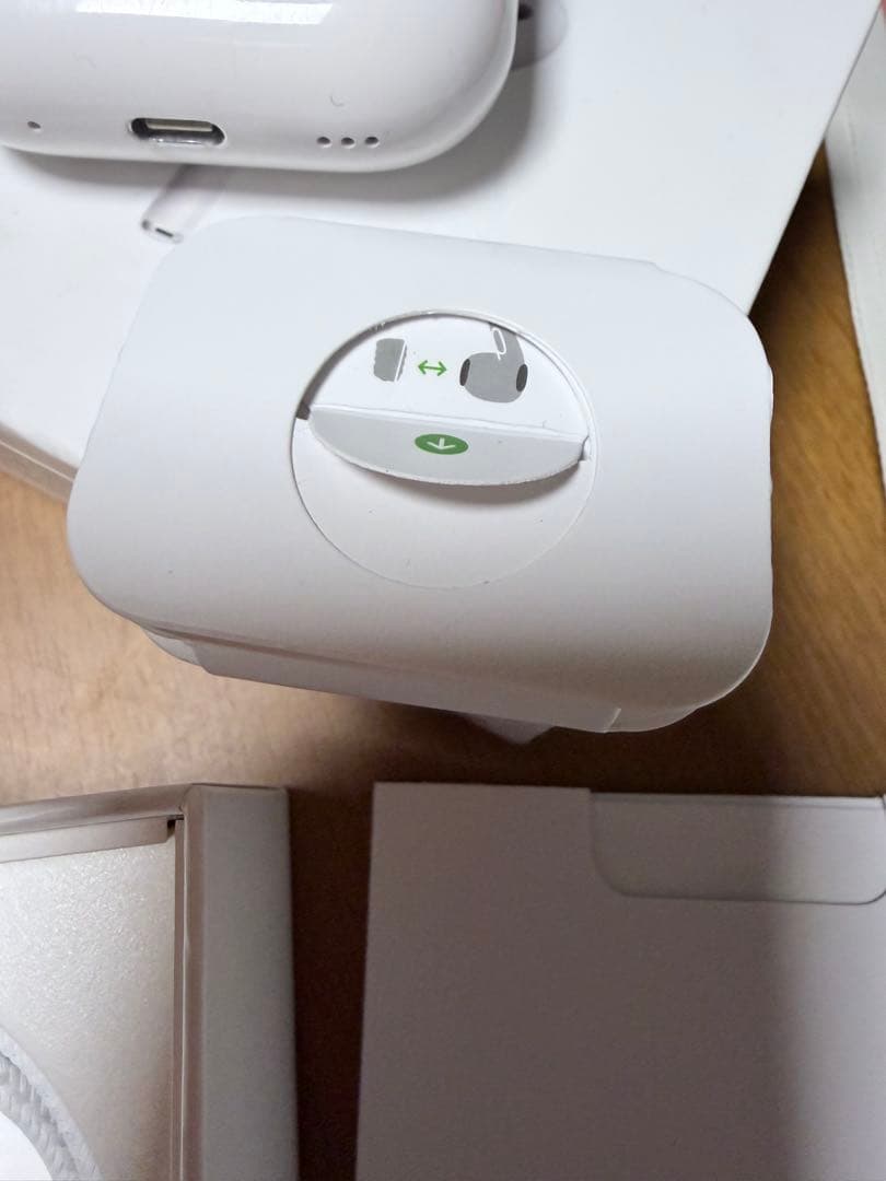 AirPodsPRO2 本体 ホワイト 充電ケース付き