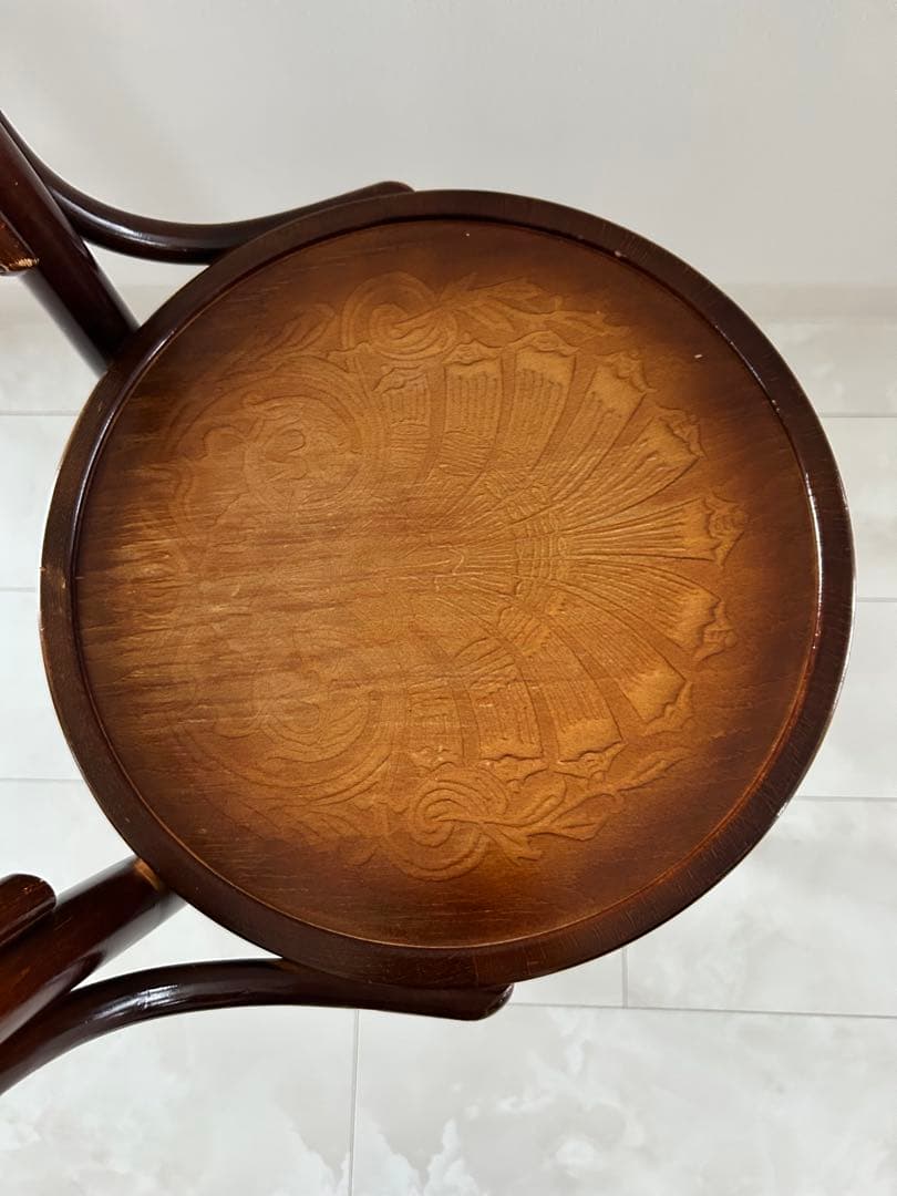 ダークブラウン 木製 曲木デザイン 椅子B