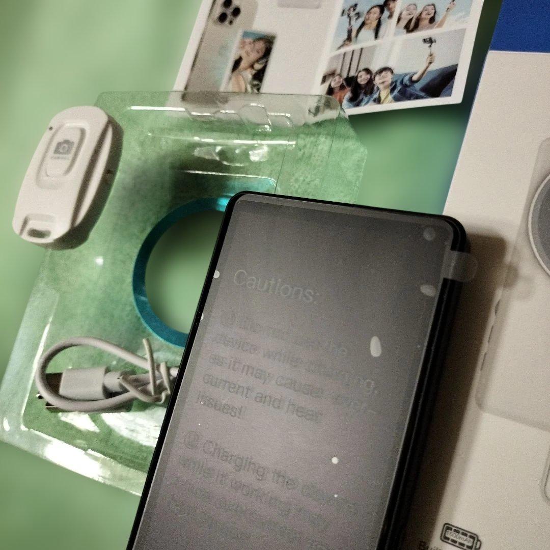 【新品未使用】自撮り用モニターMagnetic Selfie セルフィー