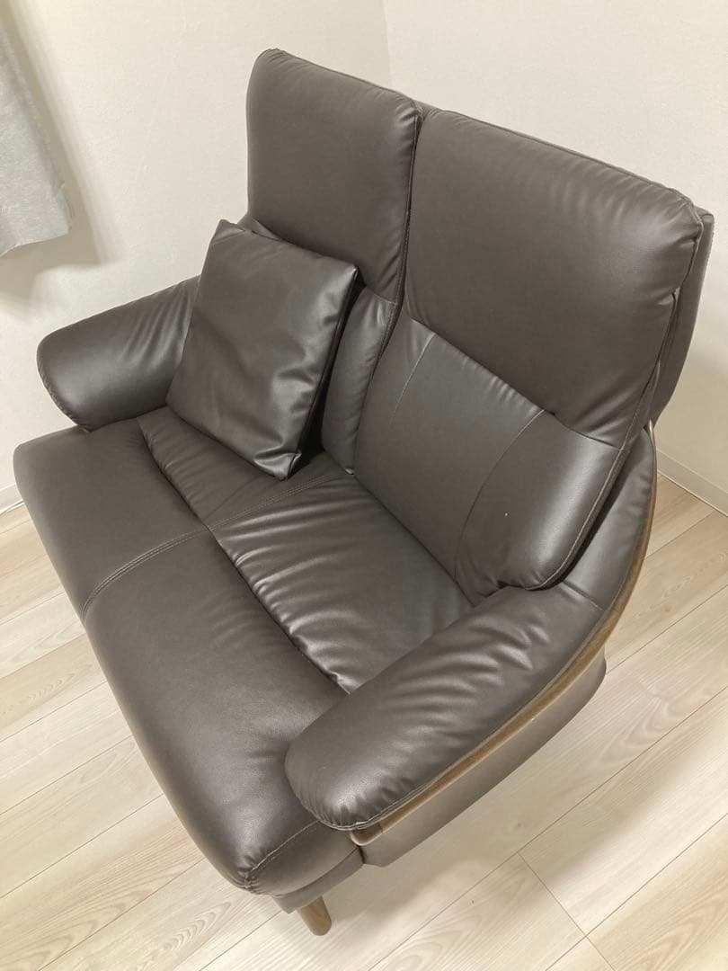 ニトリ 二人掛けソファ コウテイ 合成皮革 ダークブラウン 茶色 クッション付き