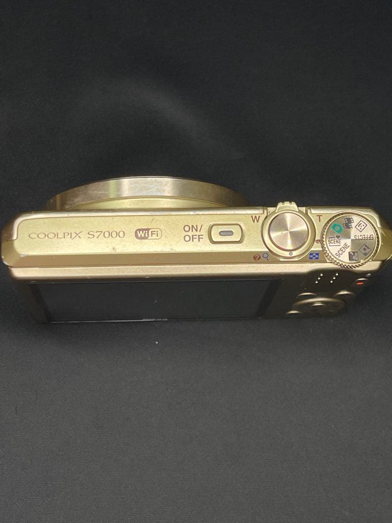 Nikon COOLPIX S7000　ゴールド