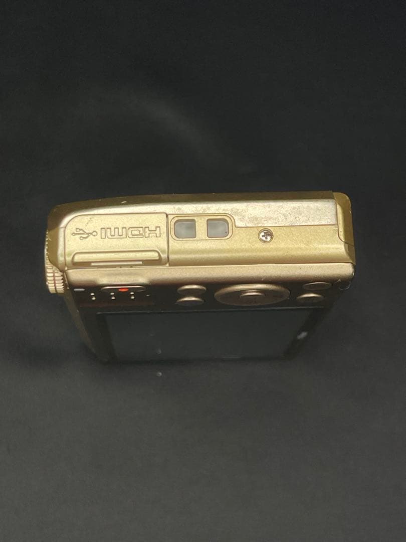 Nikon COOLPIX S7000　ゴールド