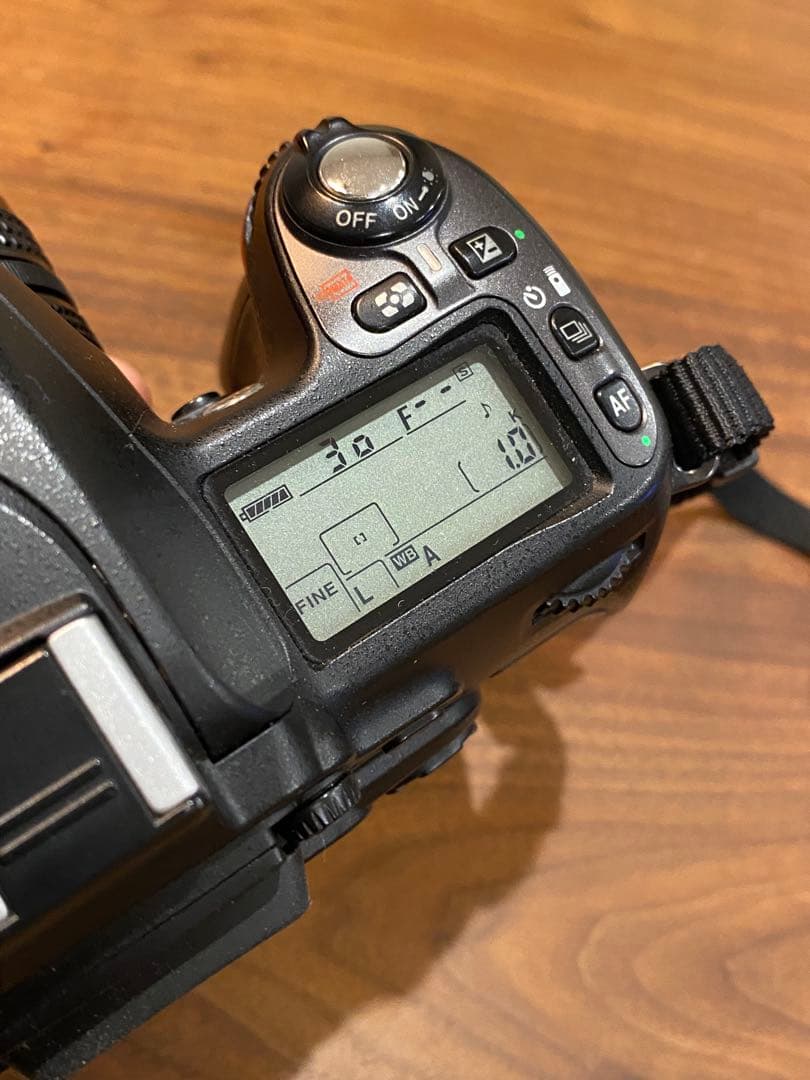 Nikon D80 CCDデジタル一眼ズームニッコール　35-70 MFレンズ付