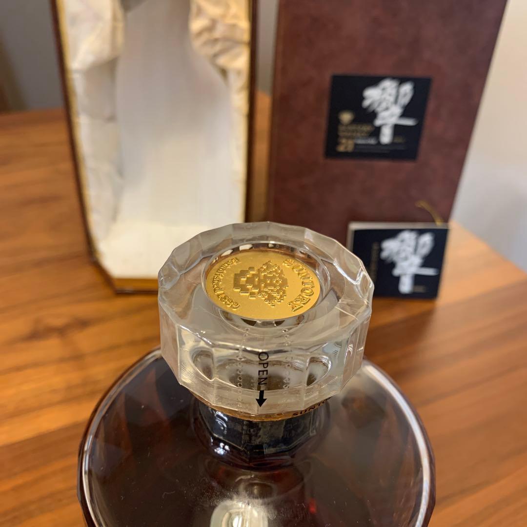 レア　サントリーウイスキー響21年　カガミクリスタル　初期ボトル　番号無し　箱付