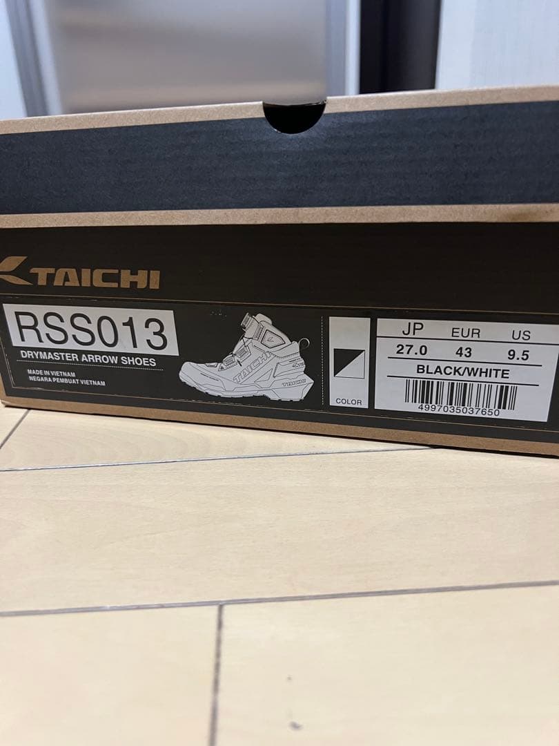 TAICHI RSS013 バイク用靴 27.0cm ブラック/ホワイト