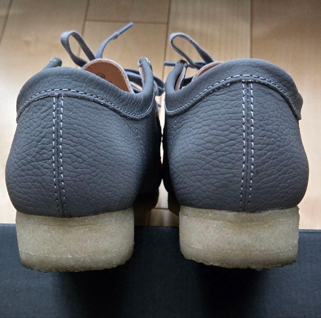 Supreme × Clarks / Reflective Wallabee