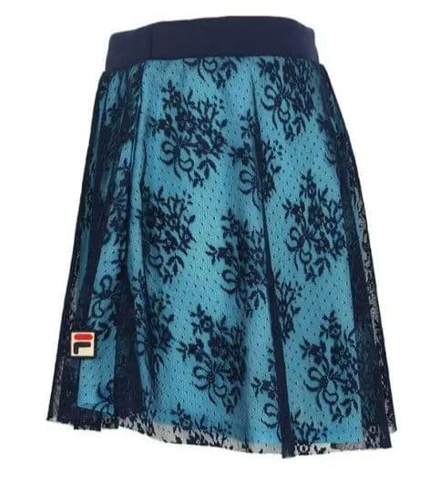 大人可愛い♪M　新品　FILAフィラ テニス・バドミントン　秋　スコート レース