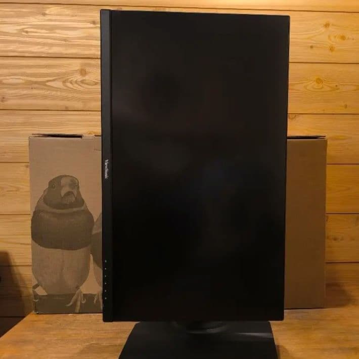 WQHDモニター ips 144hz 昇降回転チルト対応スタンド付属