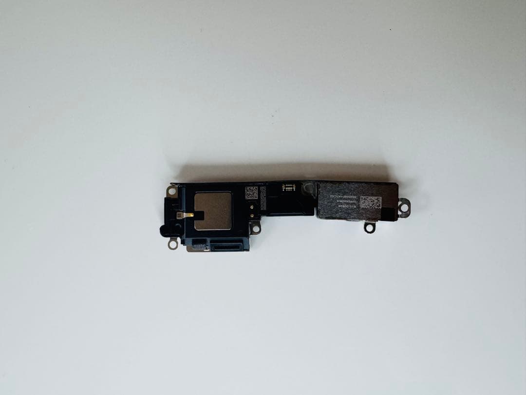 iPhone 15 Pro シルバー 本体と部品