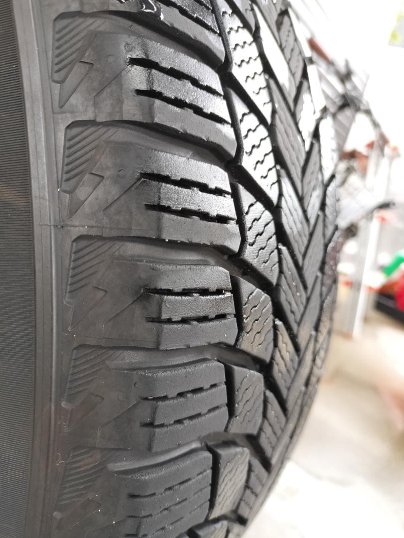 KEN様　235/55/R19　アルミホイール付きスタッドレスタイヤ 4本セット