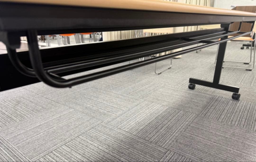 KK　オフィスコム　会議テーブル　6セット