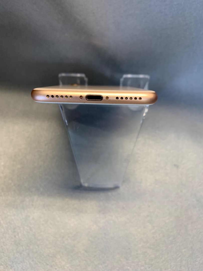 美品 国内版 SIMフリー iPhone8 64GB ゴールド色