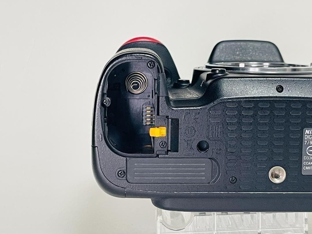 ニコン NIKON D7200 デジタル一眼レフ カメラ 中古 現状品