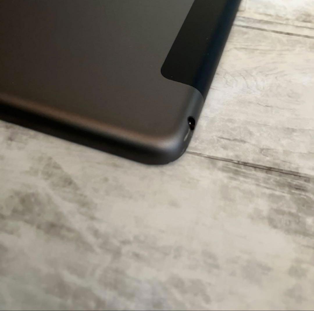 Apple iPad (第8世代) スペースグレー 32GB