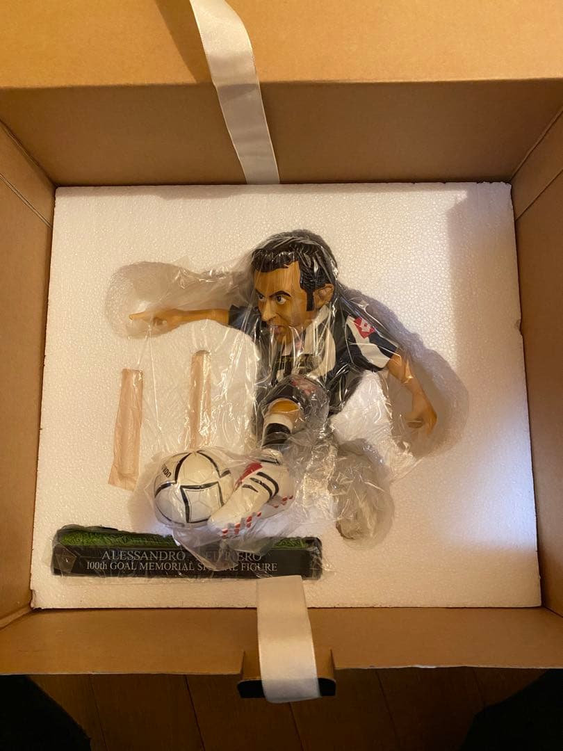【500体限定】デルビエロ　100ゴール　メモリアルファギュア
