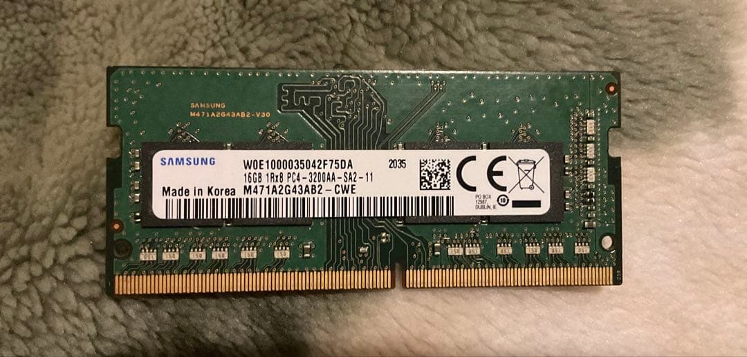 E*L様 Samsung 16GB DDR4メモリ M471A2G43AB2-C
