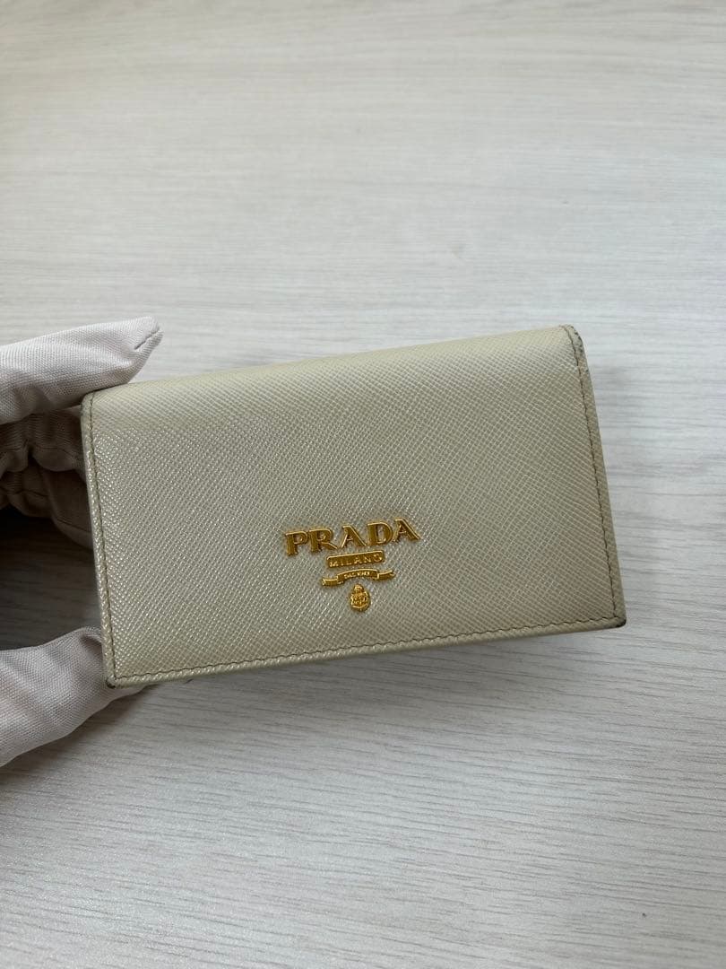 PRADA サフィアーノレザー 名刺入れ オフホワイト