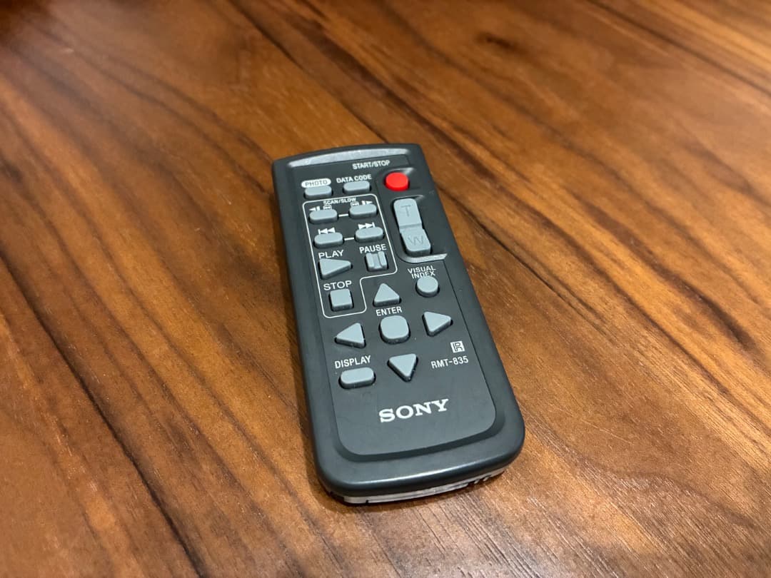 HDR-XR500V 外付けステレオマイクとバッテリーチャージャー付き