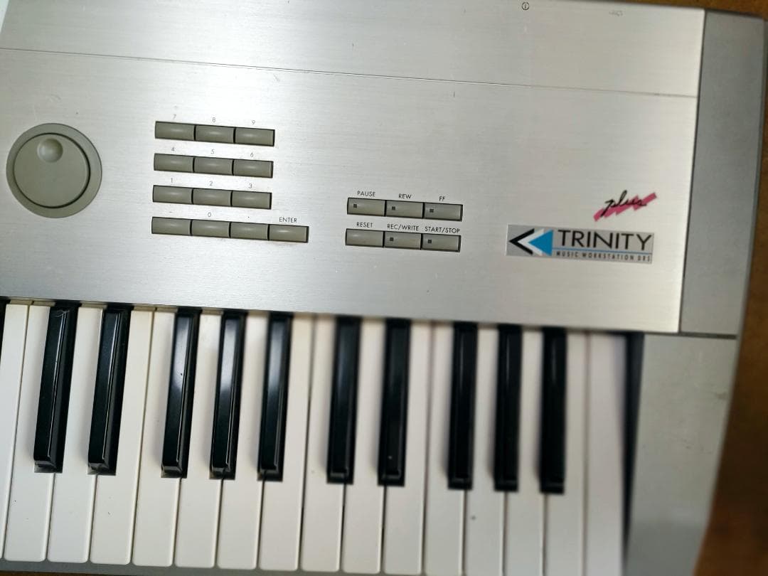 KORG TRINITY Plus 76鍵 ワークステーション