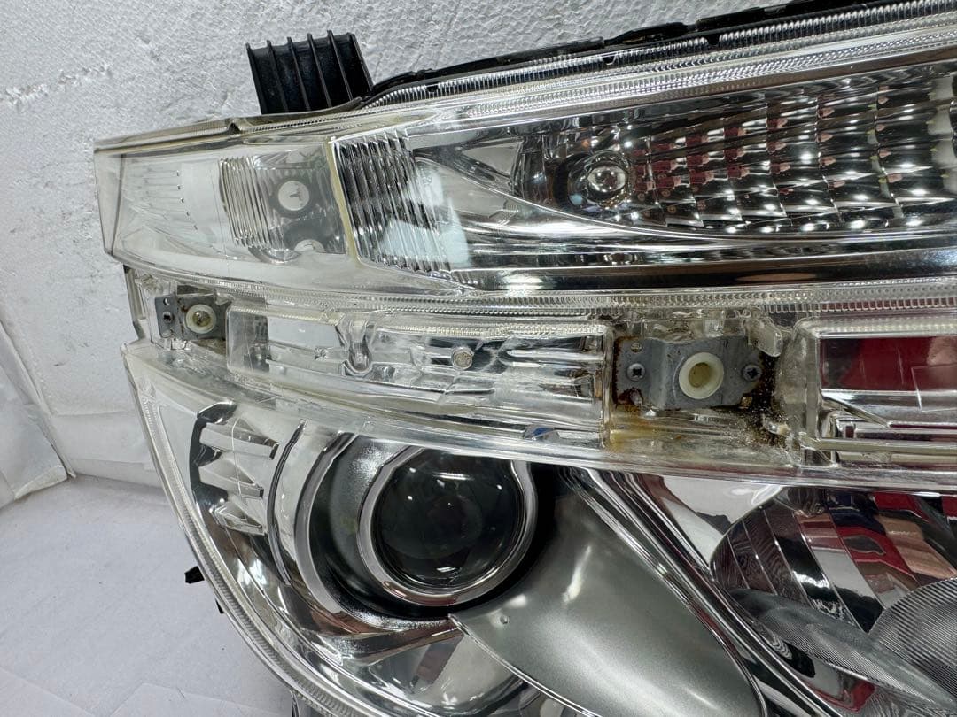 日産 エルグランド E52前期 左右セット ヘッドライト 100-23009