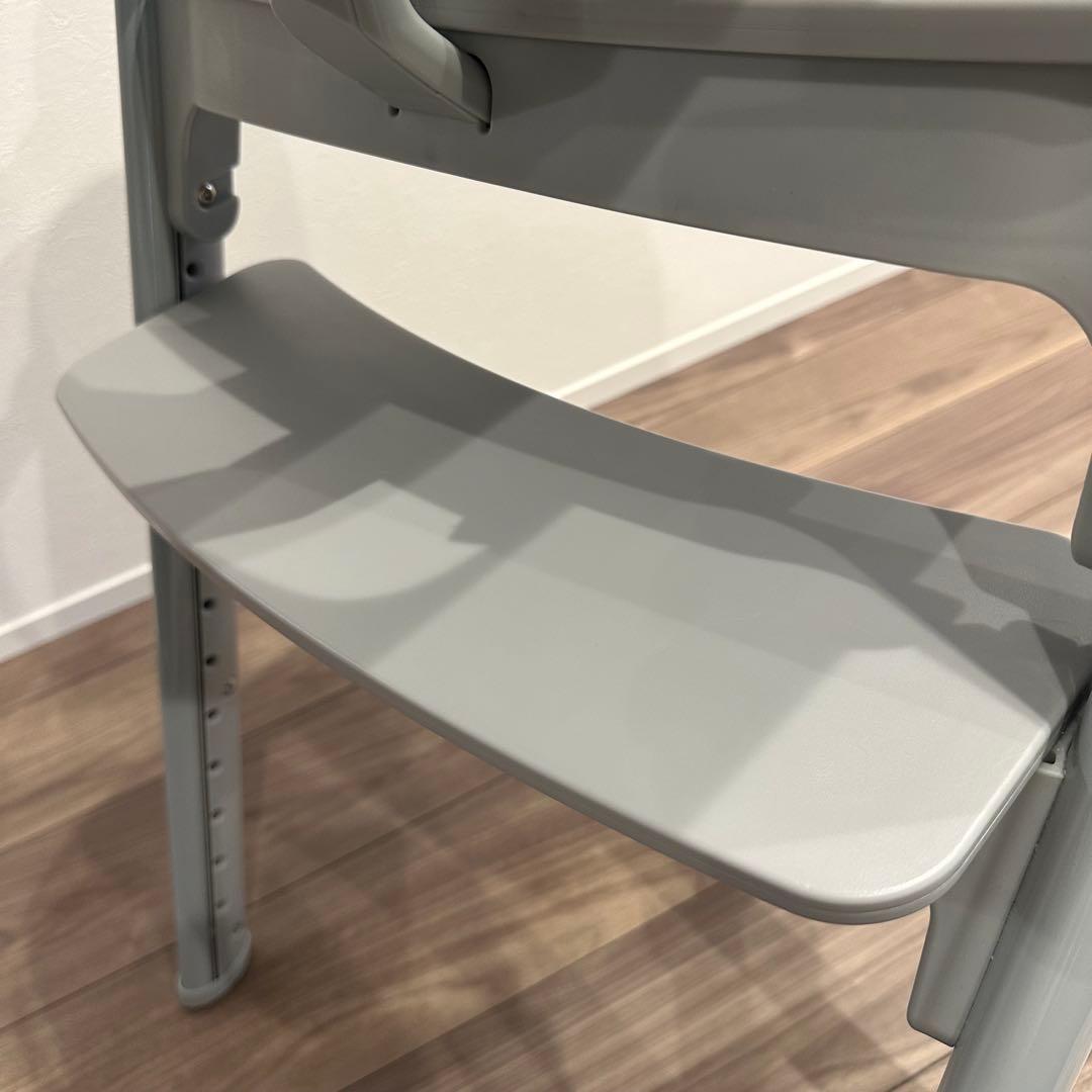 【美品】ヤトミ　NOVUS ノウス ベビーハイチェア グレー YATOMI